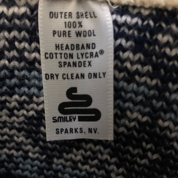 Vintage Smiley Wool Winter Hat - Picture 5 of 6